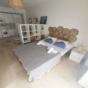 https://apartamento-pea-mlaga-centro.1costadelsol.com